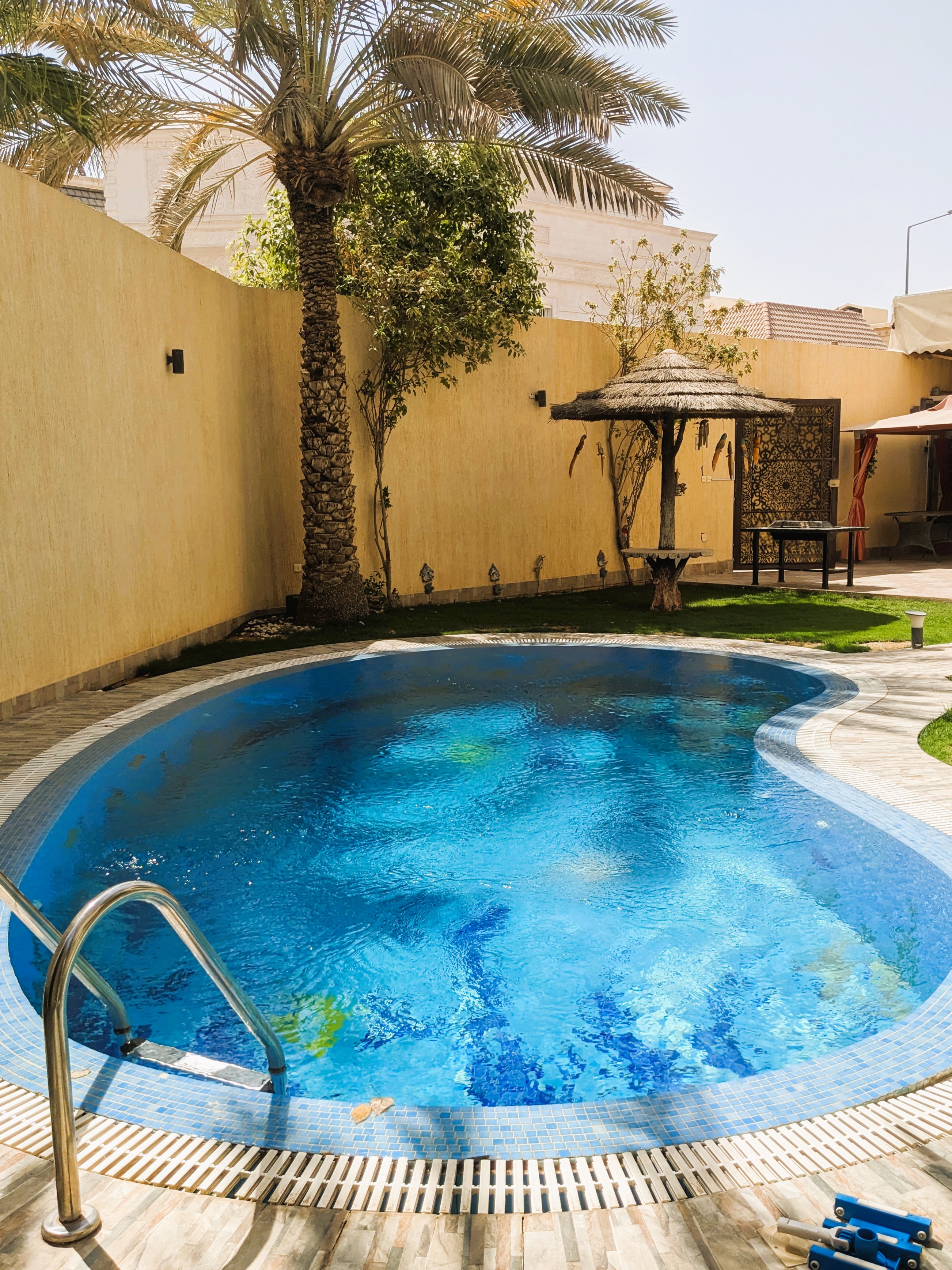 Ayzel-pools